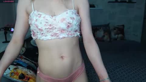 Snapshot of alexandraermes chatting on 30, 5, 2026 AlexandraErmes online show from 30, 5, 2026