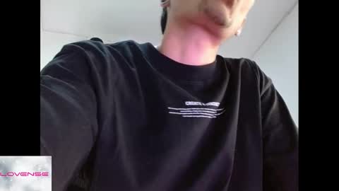 Snapshot of alexandre_starkk chatting on 8, 9, 2025 Alexandre online show from 8, 9, 2025