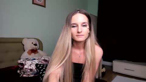 Snapshot of alexasweetblonde chatting on 5, 3, 2025 Alexa online show from 5, 3, 2025