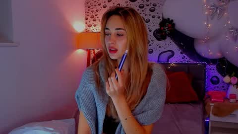 Snapshot of alexawilds chatting on 20, 12, 2025 AlexaWilds online show from 20, 12, 2025