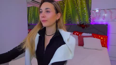 Snapshot of alexawilds chatting on 12, 1, 2026 AlexaWilds online show from 12, 1, 2026