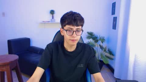 Snapshot of alexcum_18 chatting on 21, 3, 2026 alex online show from 21, 3, 2026