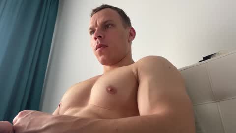 alexfit96 online show from 6, 11, 2025