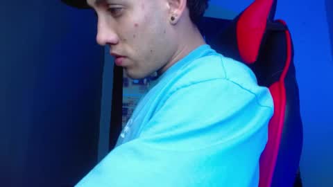 alexgiraldo__ online show from 7, 5, 2026