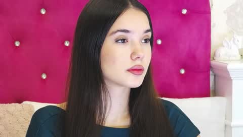 Snapshot of alexisdevine chatting on 3, 6, 2026 alexisdevine online show from 3, 6, 2026