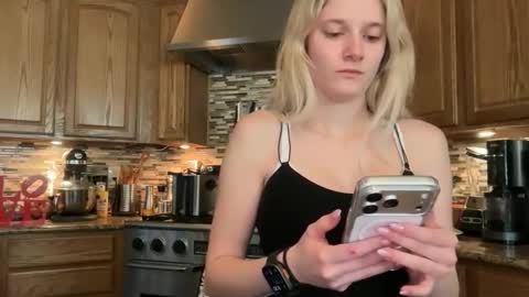 alexispaige06 online show from 3, 3, 2026