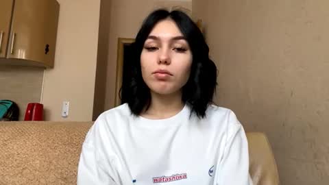 Karolina online show from 4, 11, 2025