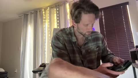 Alex Mann online show from 17, 10, 2025