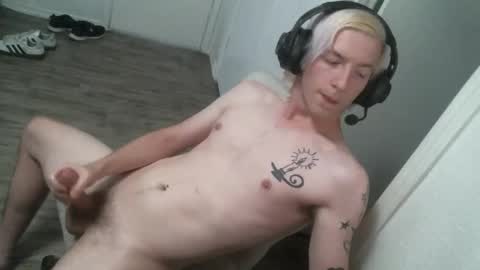 Snapshot of alexxxmic chatting on 3, 11, 2025 Alexxxmic online show from 3, 11, 2025