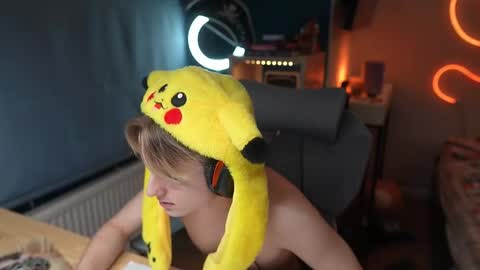 Alexycutie online show from 11, 1, 2026