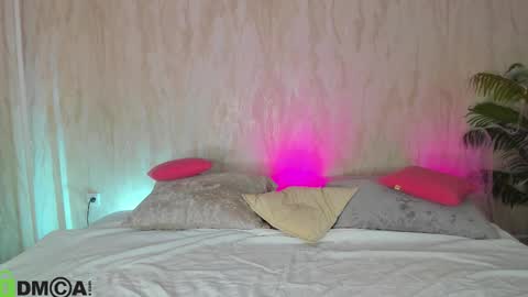 Snapshot of alic_fox chatting on 29, 10, 2025 Alice online show from 29, 10, 2025