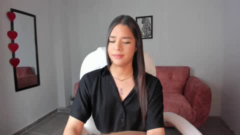 Snapshot of alice23jones chatting on 8, 3, 2025 Alice online show from 8, 3, 2025