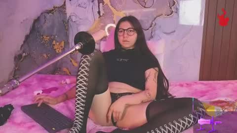 Snapshot of alice_cute77 chatting on 2, 6, 2026 Mey online show from 2, 6, 2026