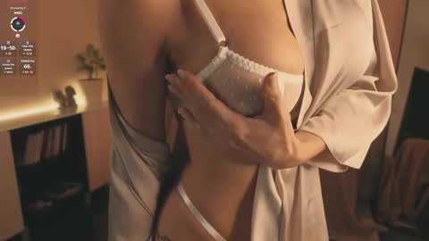 Snapshot of alice_eva chatting on 25, 11, 2025 alice_eva online show from 25, 11, 2025