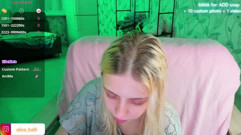 alice_halle online show from 10, 12, 2024