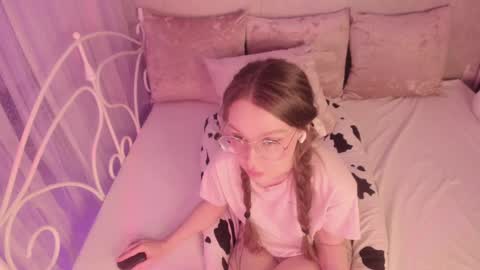 Alice online show from 12, 2, 2025