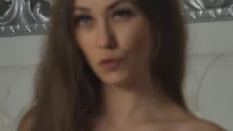 Snapshot of alice_munro chatting on 30, 10, 2025 AliceMunro online show from 30, 10, 2025