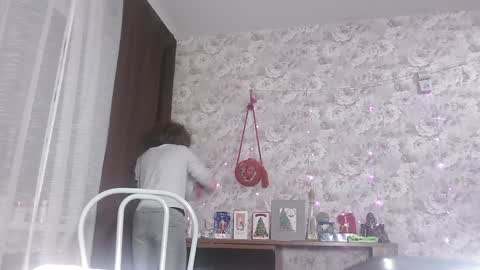 Snapshot of alice_peach chatting on 29, 1, 2025 bigclit daddy squirt bigdildo fit online show from 29, 1, 2025