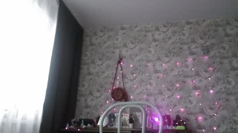 Snapshot of alice_peach chatting on 29, 1, 2025 bigclit daddy squirt bigdildo fit online show from 29, 1, 2025