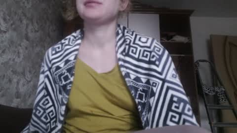 Snapshot of alice_peach chatting on 1, 2, 2025 bigclit daddy squirt bigdildo fit online show from 1, 2, 2025