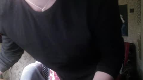 Snapshot of alice_peach chatting on 22, 9, 2025 bigclit daddy squirt bigdildo fit online show from 22, 9, 2025