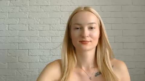Snapshot of alice_sweet_01 chatting on 25, 7, 2026 Alice online show from 25, 7, 2026