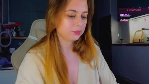 Snapshot of alice_wander chatting on 21, 4, 2026 Alice online show from 21, 4, 2026
