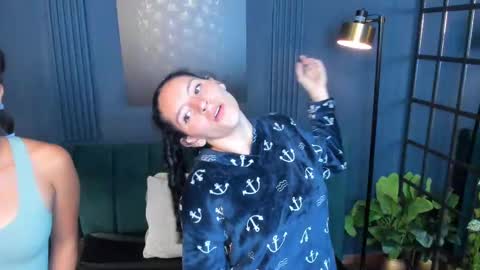 Alice and Asia online show from 12, 9, 2025