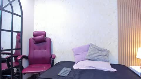 Alice and Asia online show from 5, 5, 2026