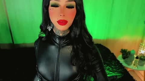 Snapshot of alicebby_bigcock19 chatting on 18, 3, 2026 Alice online show from 18, 3, 2026