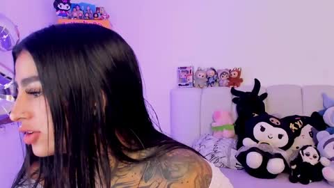Snapshot of alicee_0 chatting on 25, 5, 2026 Alice online show from 25, 5, 2026