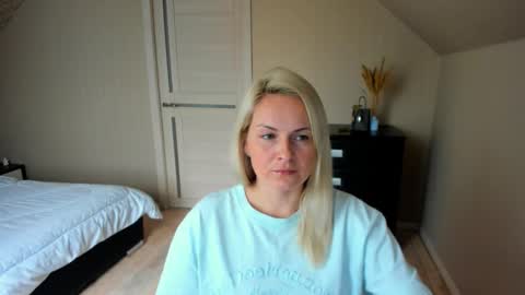 Alicee online show from 30, 10, 2025