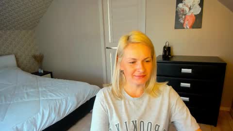 Alicee online show from 26, 11, 2025