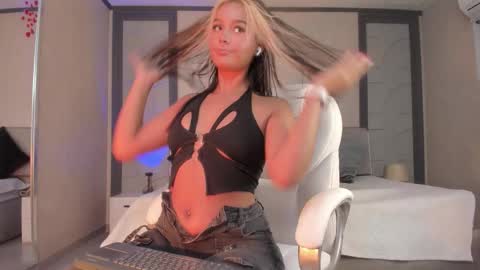 Snapshot of alicee_clark_ chatting on 28, 2, 2026 alicee_clark_ online show from 28, 2, 2026