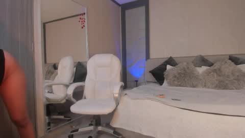 Snapshot of alicee_clark_ chatting on 4, 3, 2026 alicee_clark_ online show from 4, 3, 2026