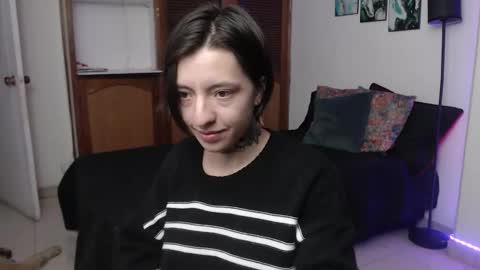 alicee_logan_ online show from 5, 11, 2025