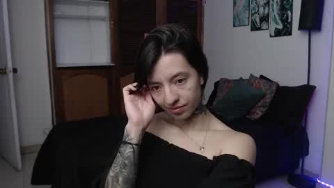 alicee_logan_ online show from 18, 11, 2025