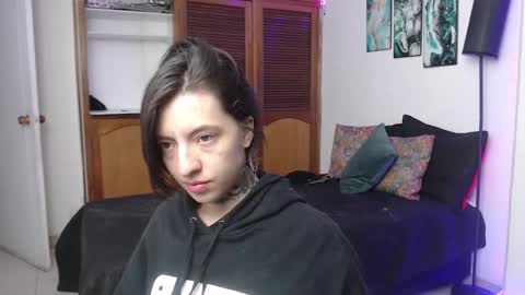 alicee_logan_ online show from 2, 12, 2025