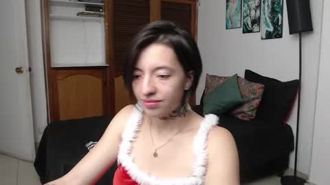 alicee_logan_ online show from 21, 12, 2025