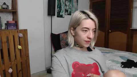 alicee_logan_ online show from 28, 3, 2026