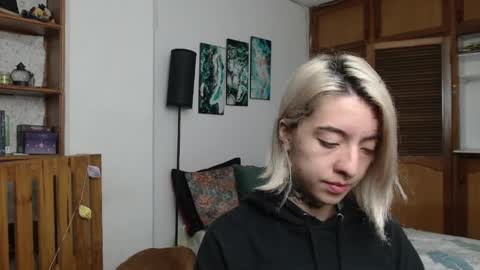 alicee_logan_ online show from 7, 4, 2026