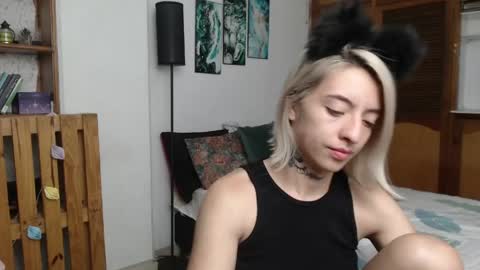 alicee_logan_ online show from 18, 4, 2026