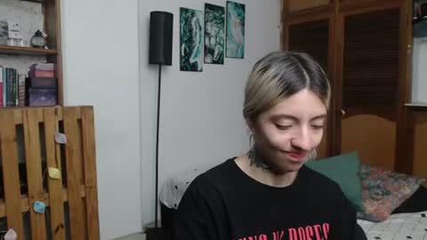 alicee_logan_ online show from 24, 6, 2026