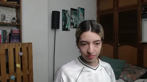 alicee_logan_ online show from 27, 6, 2026