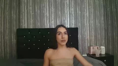 alicee_moonn online show from 28, 5, 2026