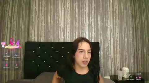 alicee_moonn online show from 23, 6, 2026