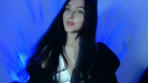 Snapshot of alicee_roos chatting on 10, 1, 2025 Alice online show from 10, 1, 2025