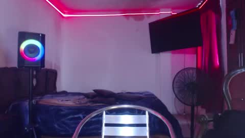 aliceesmiths online show from 29, 12, 2024