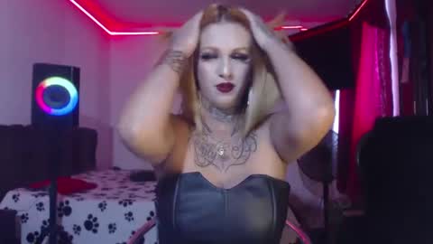 aliceesmiths online show from 31, 1, 2025