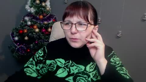 Snapshot of aliceinks chatting on 21, 12, 2025 AliceInks online show from 21, 12, 2025